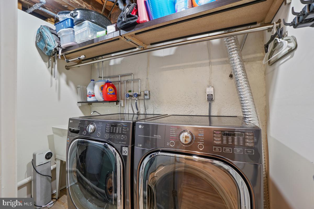 4206 Dahill Road Silver Spring, MD 20906 - Photo 24 of 33 a utility room with dryer and washer