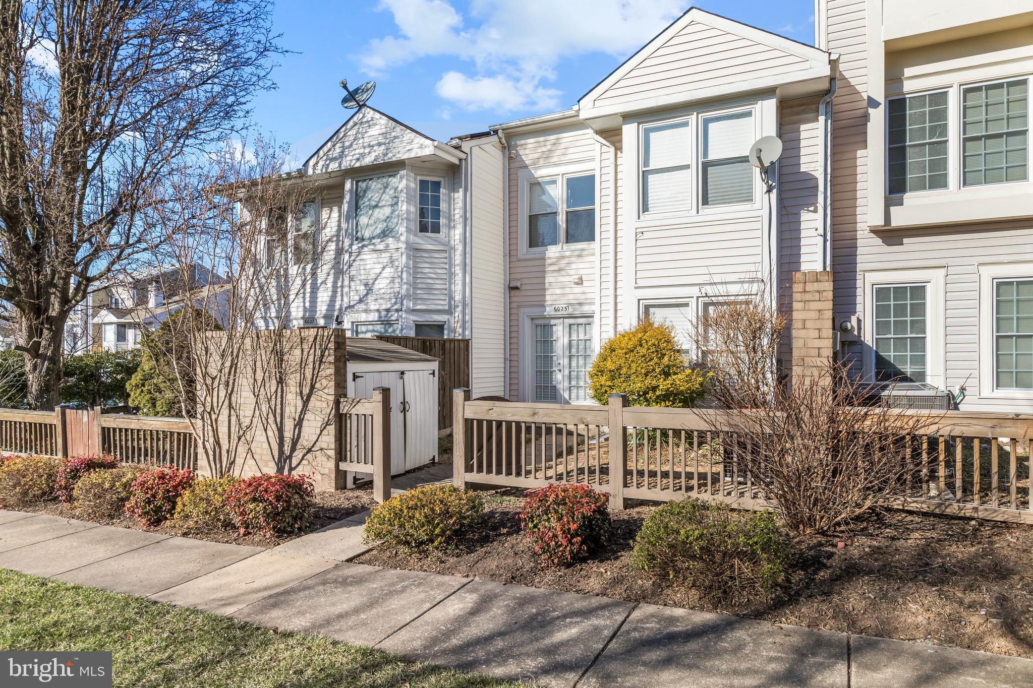 6025 Sunset Ridge Court Centreville, VA 20121 - Photo 2 of 32 Gallery Image 2