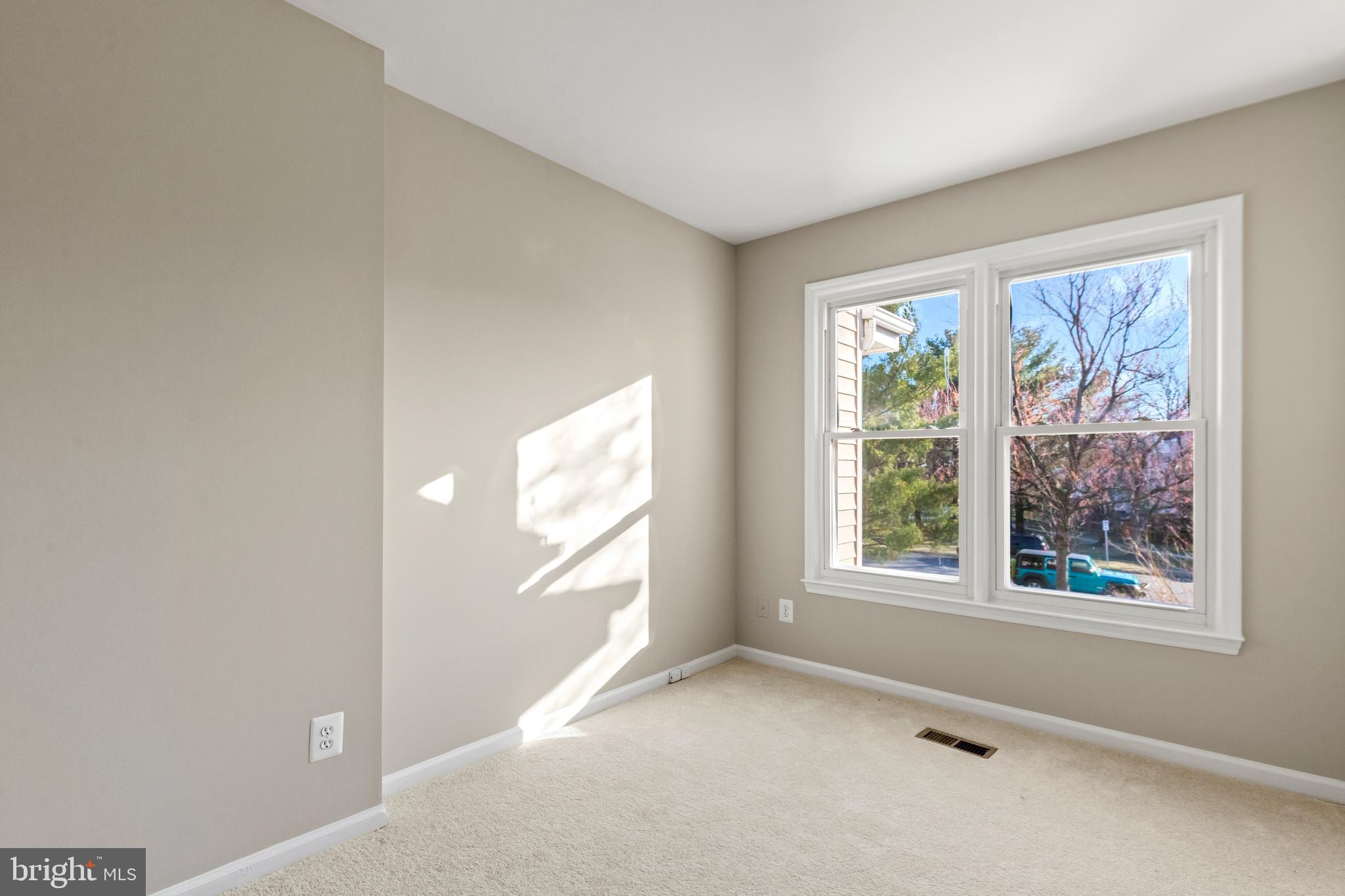 6025 Sunset Ridge Court Centreville, VA 20121 - Photo 23 of 32 Gallery Image 23