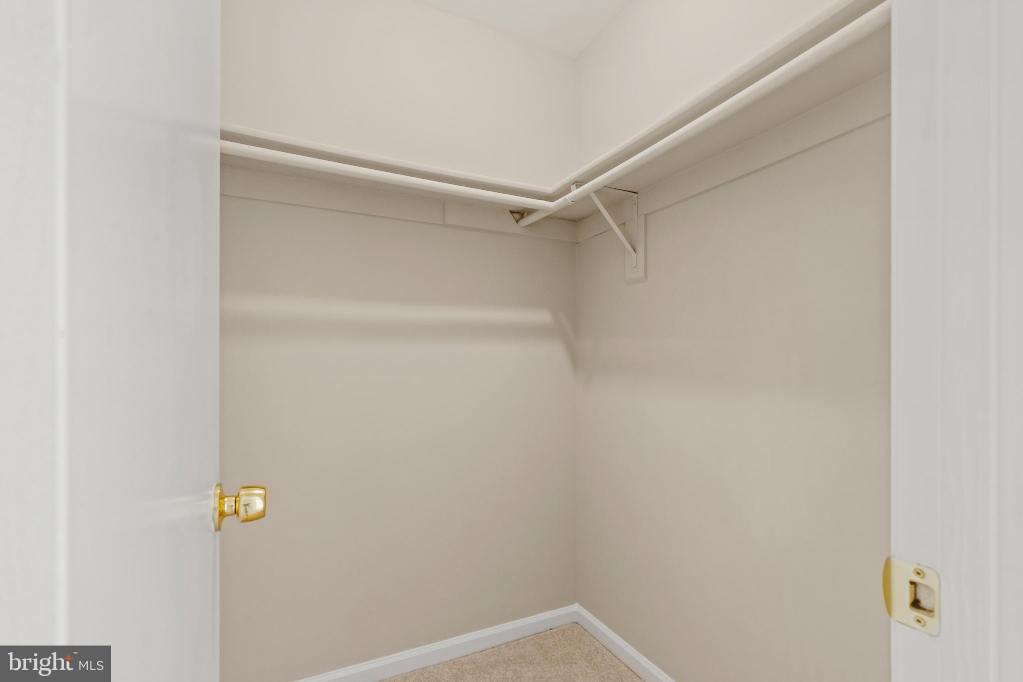 6025 Sunset Ridge Court Centreville, VA 20121 - Photo 28 of 32 Gallery Image 28