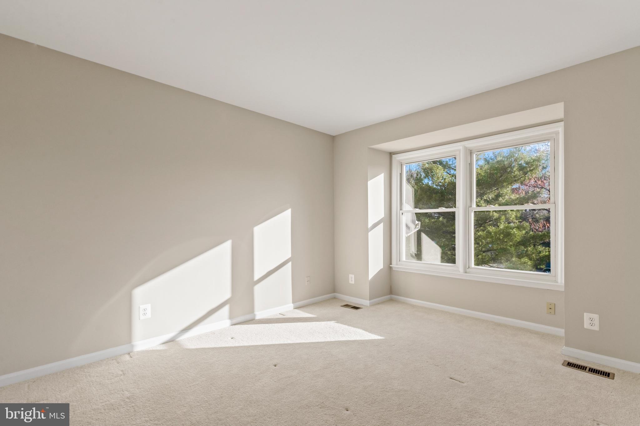6025 Sunset Ridge Court Centreville, VA 20121 - Photo 29 of 32 Gallery Image 29