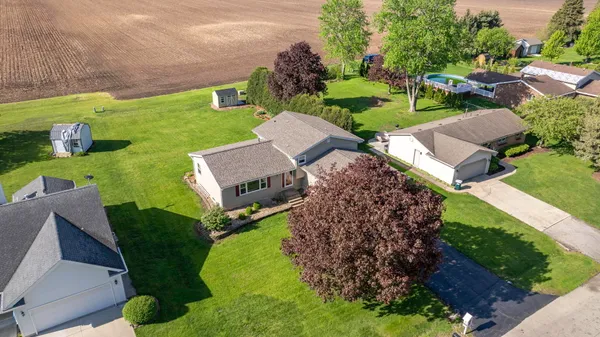 $300,000 | 2062 West Garden Drive, Kankakee, IL 60901