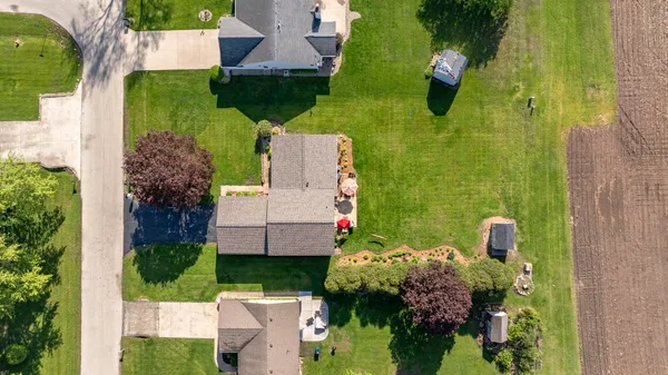 $300,000 | 2062 West Garden Drive, Kankakee, IL 60901