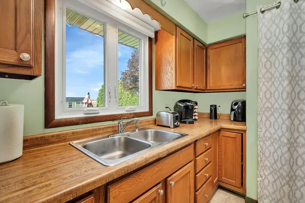 $300,000 | 2062 West Garden Drive, Kankakee, IL 60901