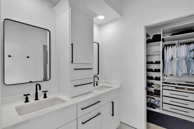 a view of a house with backyard porch and patio