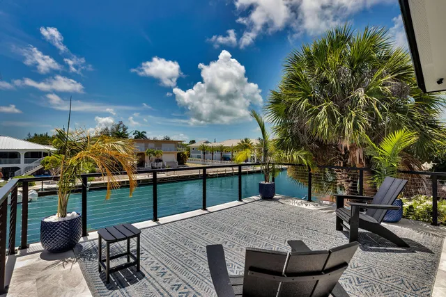 $4,450,000 | 362 East Seaview Drive, Marathon, FL 33050