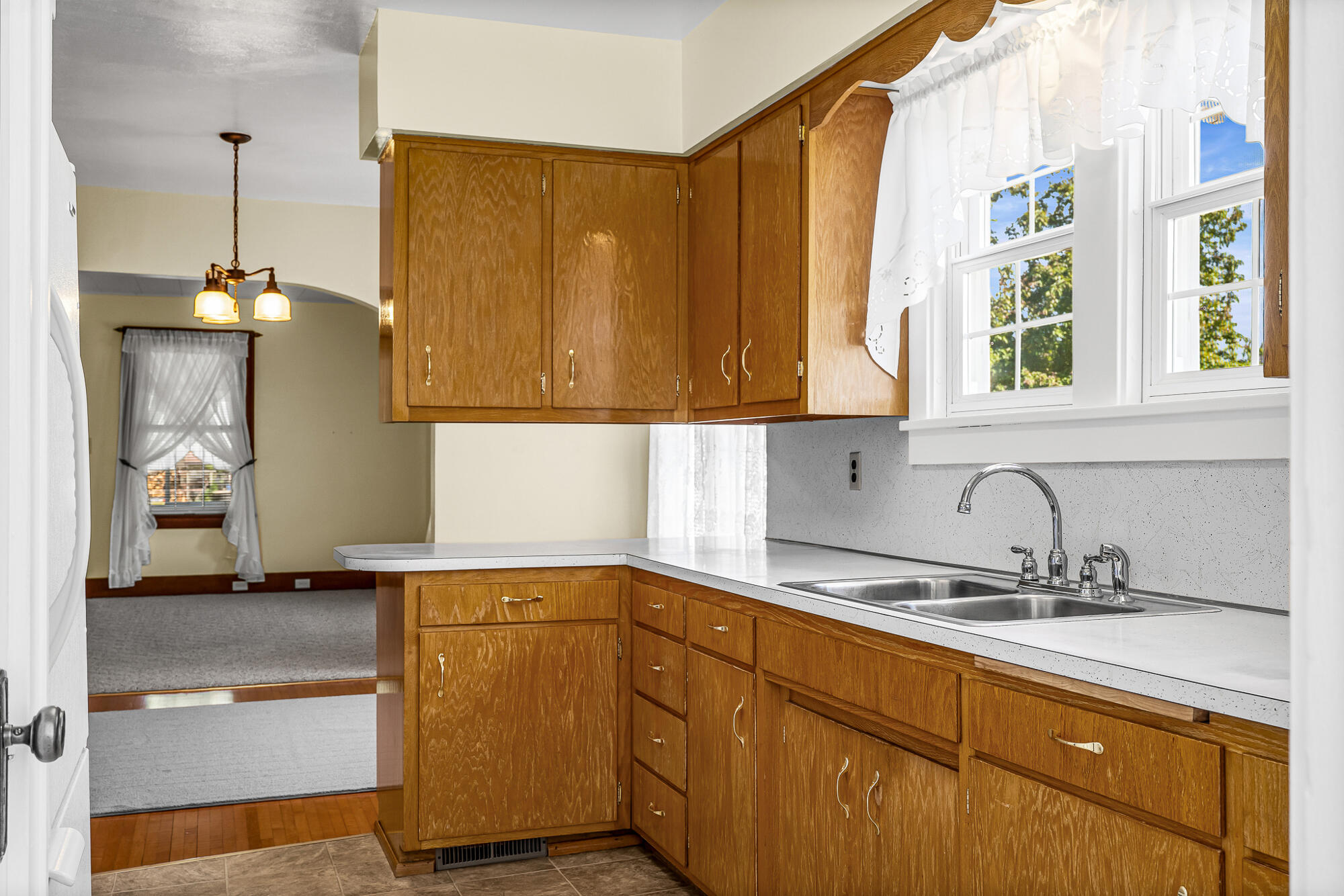 109 Madison Street Arcadia, WI 54612 - Photo 13 of 30 Kitchen