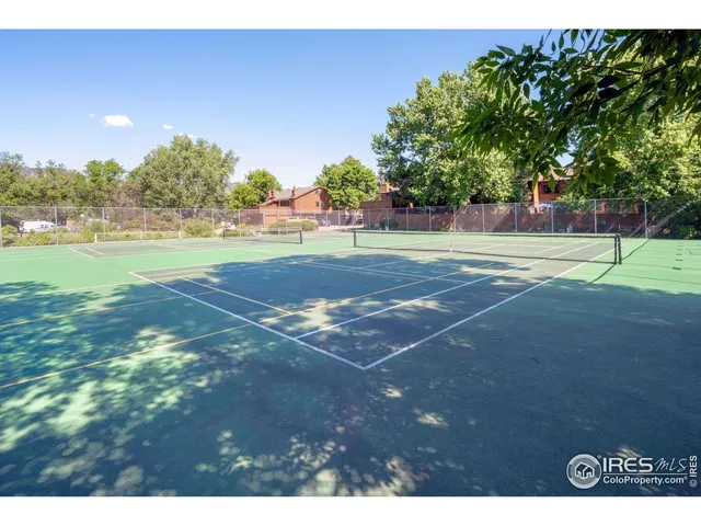 a view of a tennis court