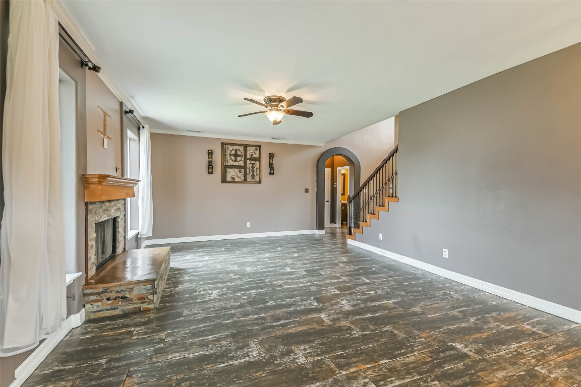 6118 Caroline Green Court Spring, TX 77373 - Photo 10 of 48