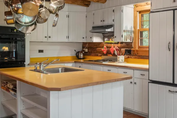 $529,000 | 189 Hinks Road, Jefferson, ME 04348
