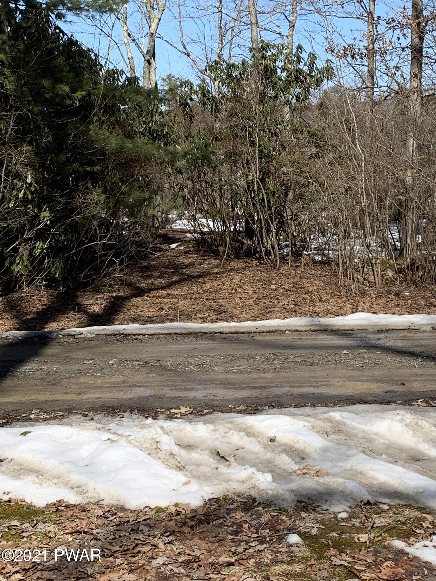 111 Mosier Road Dingmans Ferry, PA 18328 - Photo 23 of 26