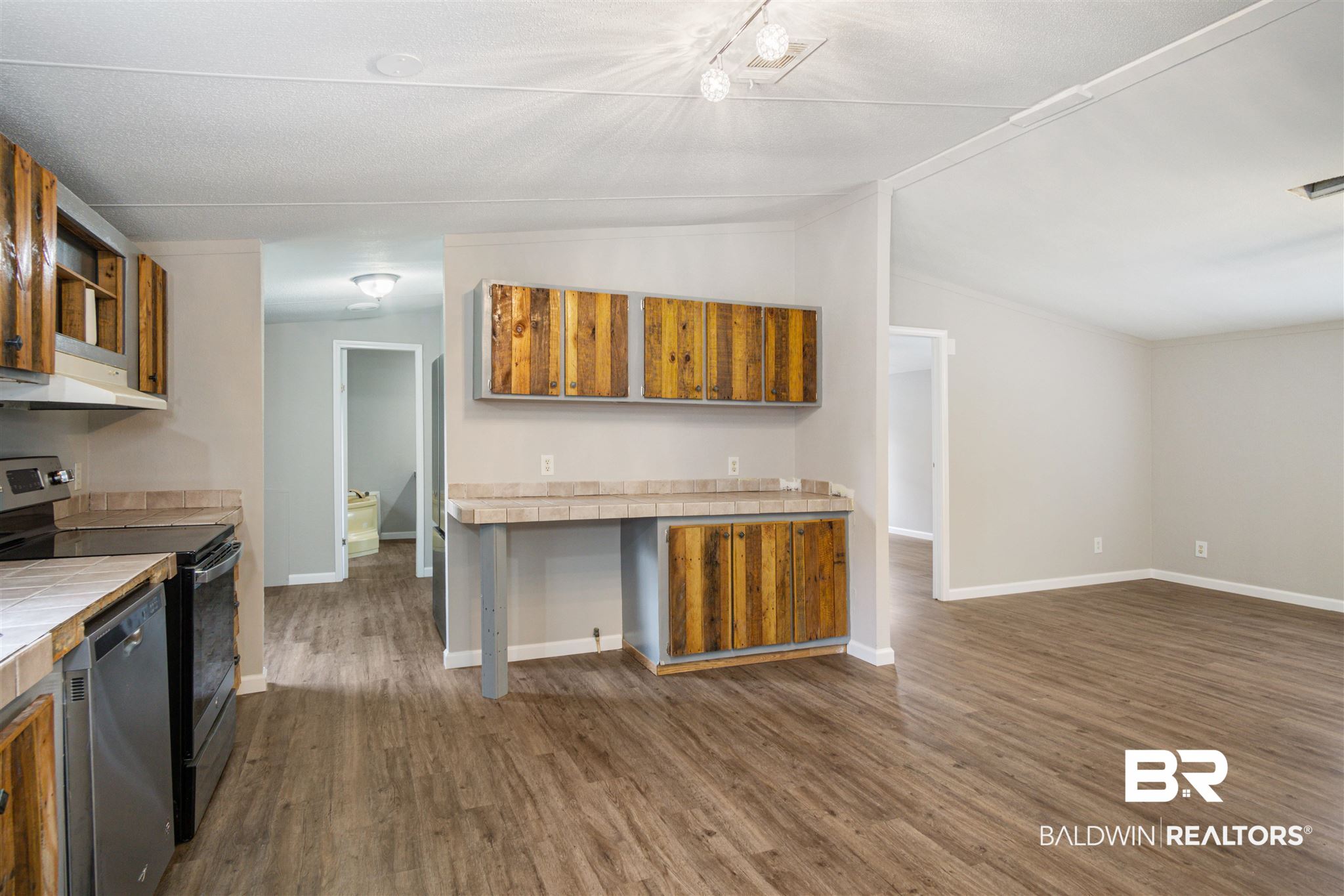 103 Canary Circle Robertsdale, AL 36567 - Photo 9 of 23