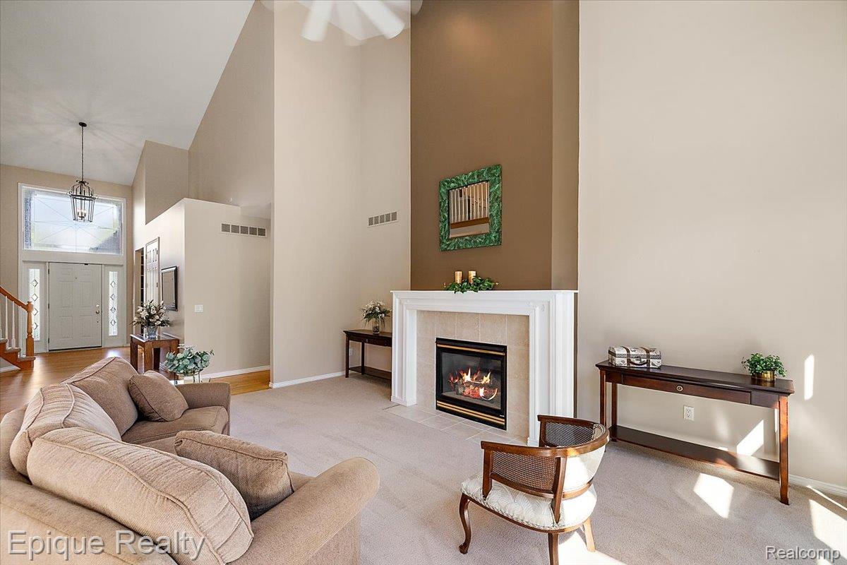 5675 Golf Pointe Drive Clarkston, MI 48348 - Photo 10 of 80 33-5675 Golf Pointe-33.jpg