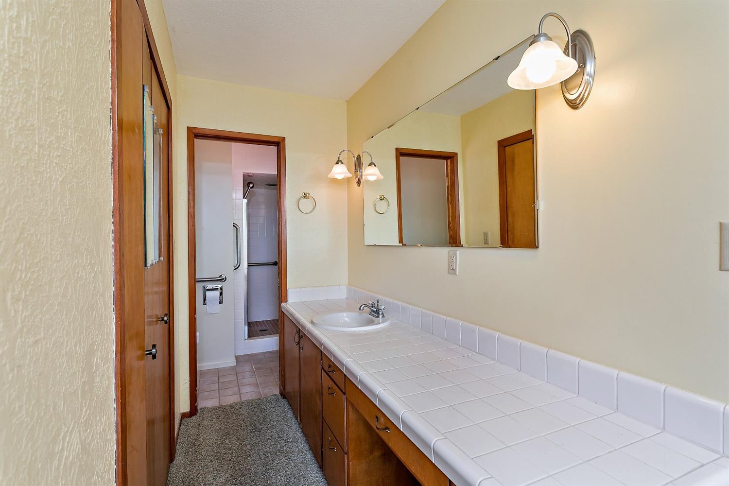 795 South Stage Road Medford, OR 97501 - Photo 15 of 29 Additional Photo