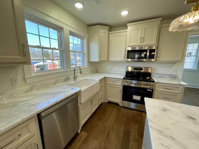 $289,900 | 330 Jackson Avenue, Lawrenceburg, TN 38464