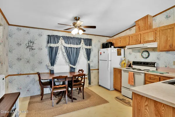 $450,000 | 181 Circle Drive, Hope, ID 83836
