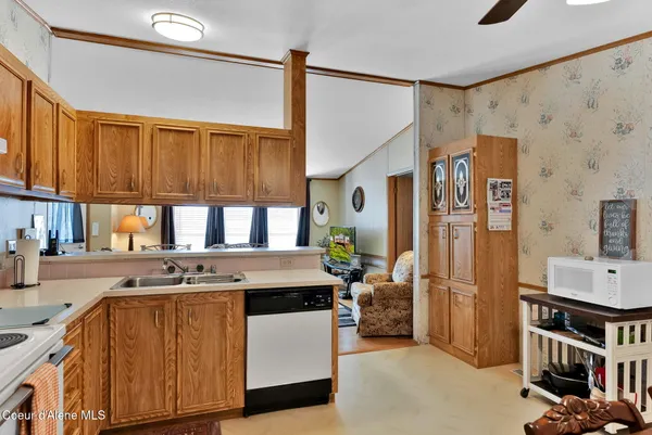 $450,000 | 181 Circle Drive, Hope, ID 83836