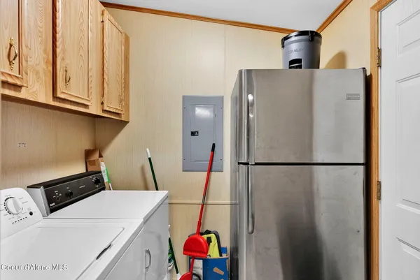 $450,000 | 181 Circle Drive, Hope, ID 83836
