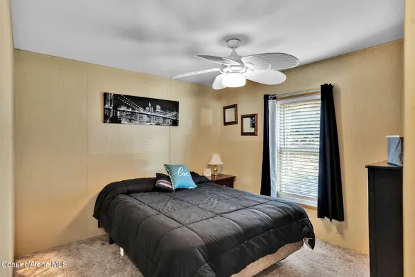 $450,000 | 181 Circle Drive, Hope, ID 83836