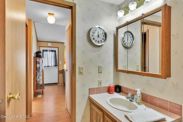 $450,000 | 181 Circle Drive, Hope, ID 83836