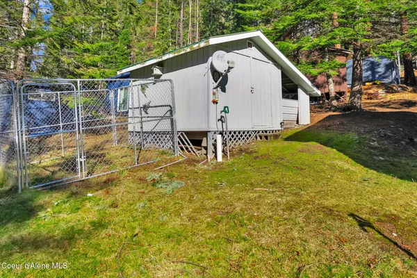 $450,000 | 181 Circle Drive, Hope, ID 83836
