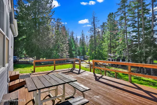 $450,000 | 181 Circle Drive, Hope, ID 83836
