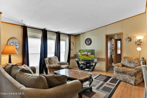 $450,000 | 181 Circle Drive, Hope, ID 83836