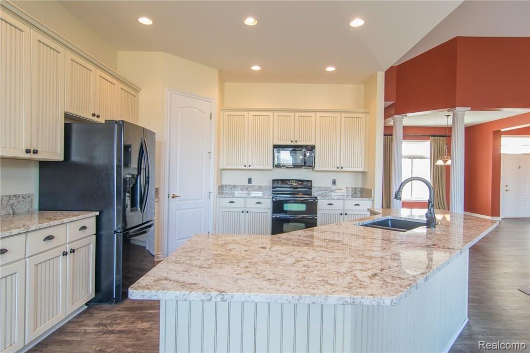 59199 Hayes Road Washington, MI 48094 - Photo 10 of 71 DSC_0596.jpg