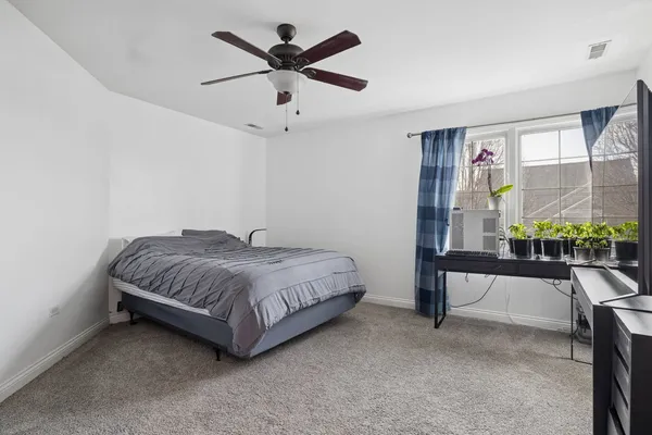 $725,000 | 2067 Edgeview Drive, New Lenox, IL 60451