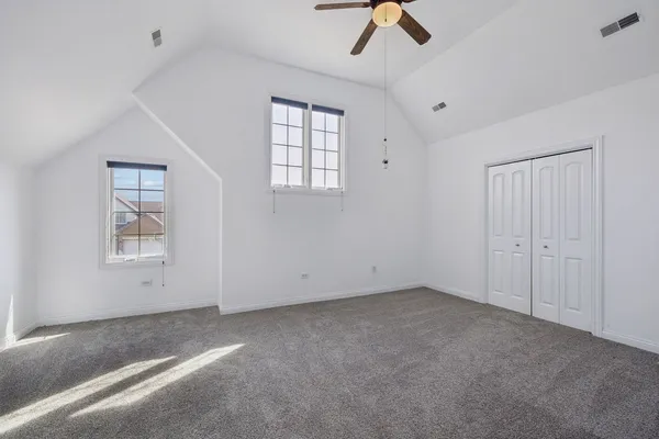 $725,000 | 2067 Edgeview Drive, New Lenox, IL 60451