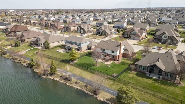 $725,000 | 2067 Edgeview Drive, New Lenox, IL 60451