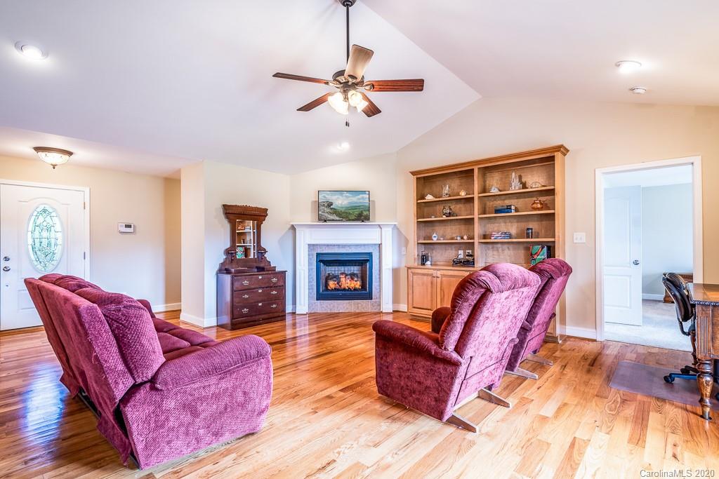 3958 Goodson Road Lincolnton, NC 28092 - Photo 8 of 29 Gallery Image 8