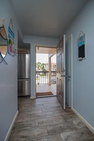 a view of empty room with front door