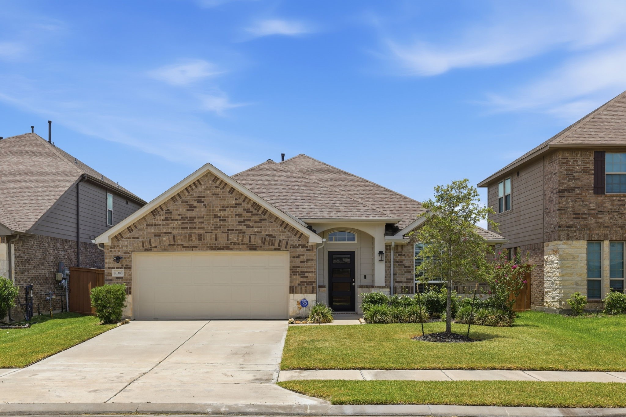 10318 Muir Bend Drive Rosharon, TX 77583 - Photo 2 of 22