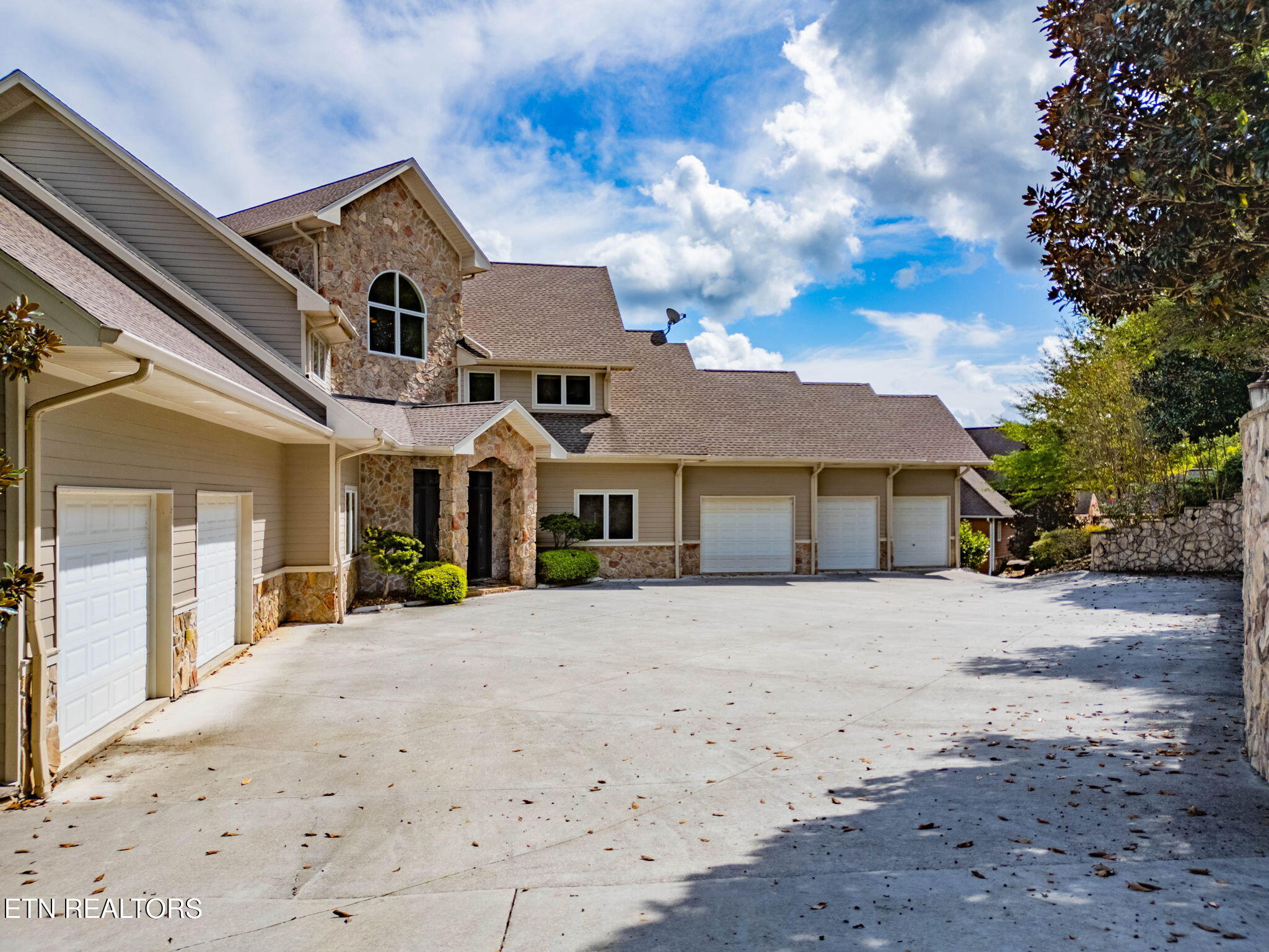 643 Crown Pointe Road La Follette, TN 37766 - Photo 12 of 60 33