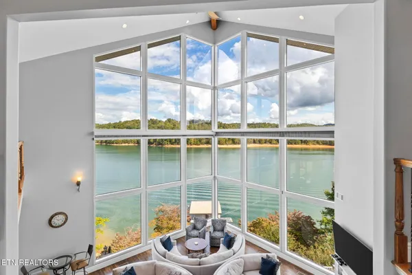 $5,747,000 | 643 Crown Pointe Road, La Follette, TN 37766