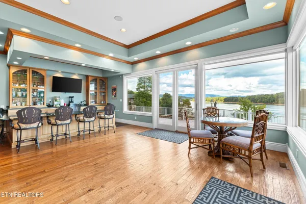 $5,747,000 | 643 Crown Pointe Road, La Follette, TN 37766