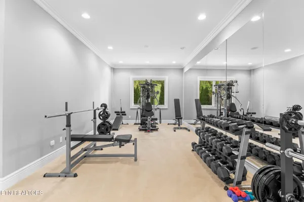 $5,747,000 | 643 Crown Pointe Road, La Follette, TN 37766