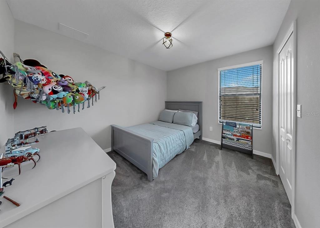 10136 Newminster Loop Ruskin, FL 33573 - Photo 18 of 64