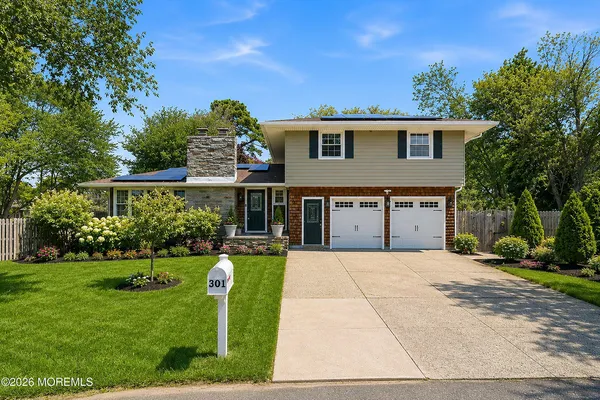 $740,000 | 301 Florida Court, Brick, NJ 08723