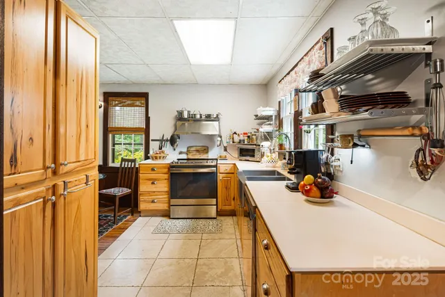 $1,600,000 | 1186 Old US Highway 70, Black Mountain, NC 28711