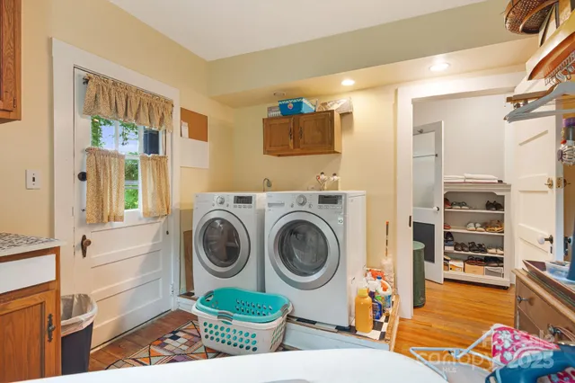 $1,600,000 | 1186 Old US Highway 70, Black Mountain, NC 28711