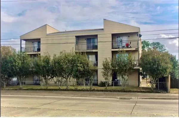 $1,100 | 10000 Hayne Boulevard, Unit 201, New Orleans, LA 70127