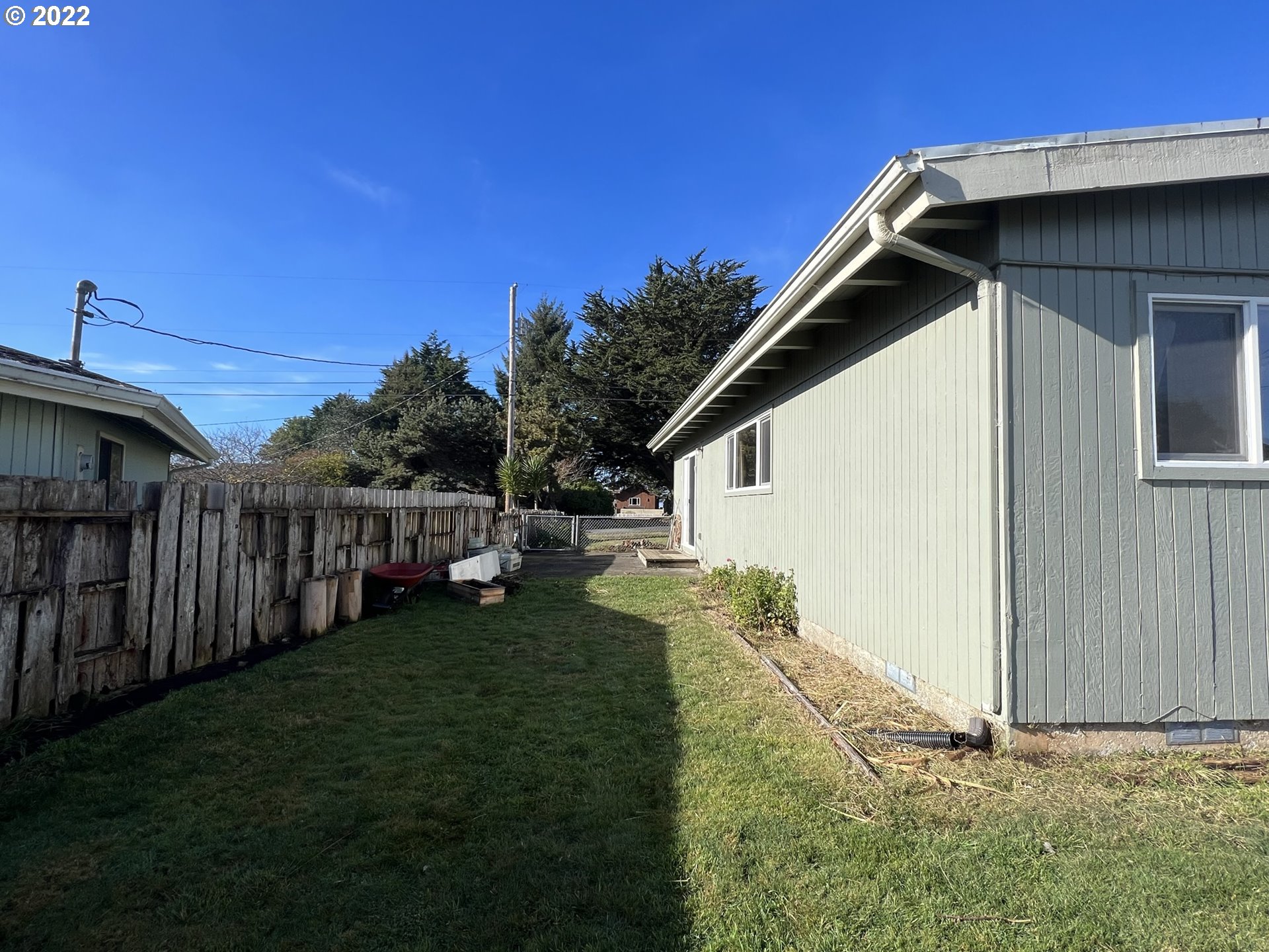 104 Tanbark Road Brookings, OR 97415 - Photo 31 of 32 Yard