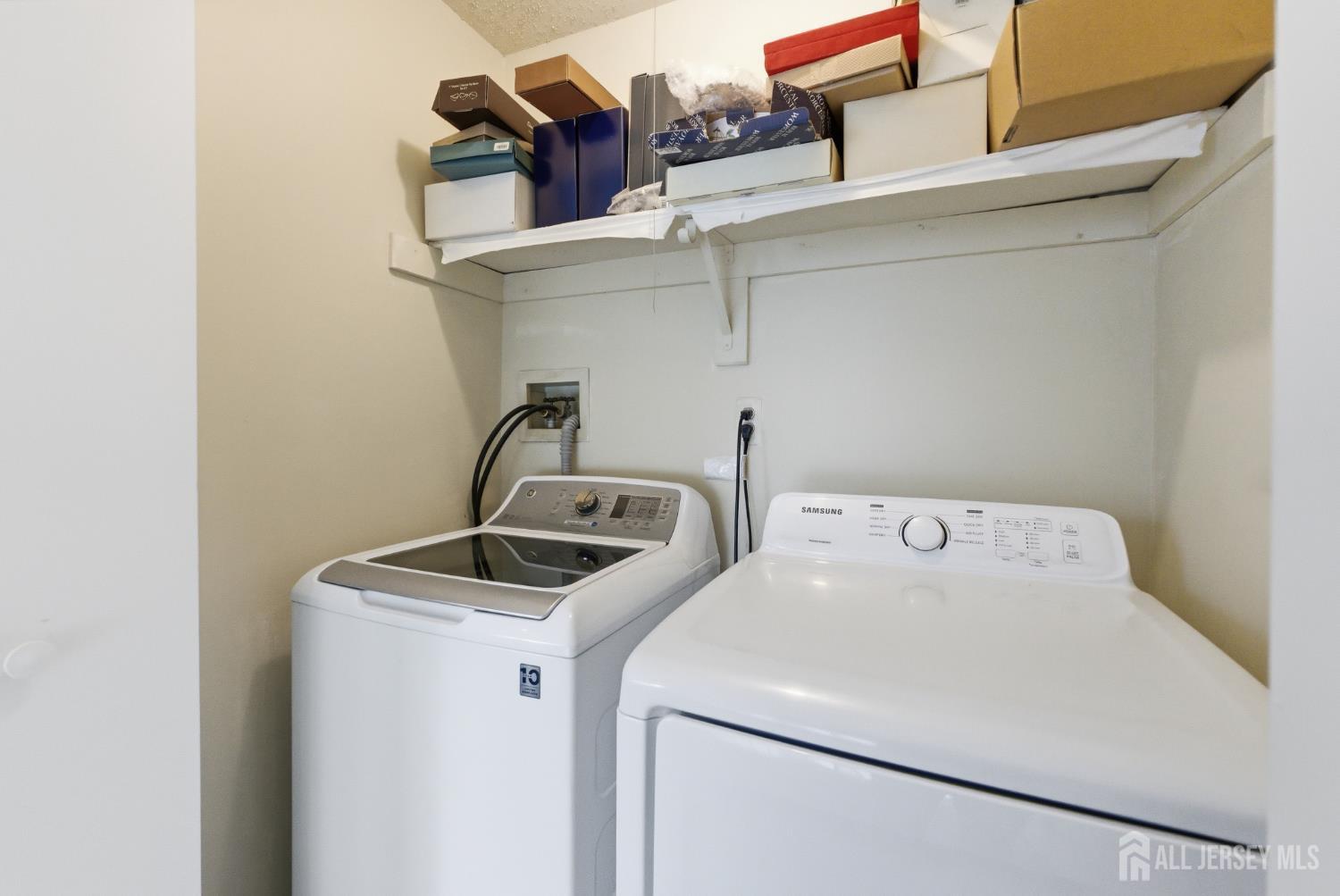 253 Nebula Road Piscataway, NJ 08854 - Photo 34 of 38