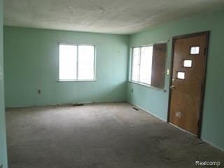 9808 Douglas Road Temperance, MI 48182 - Photo 2 of 10 2.jpg