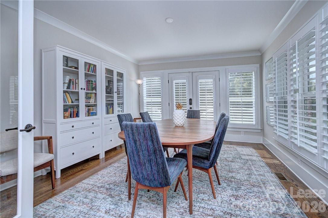 3215 Cambridge Road Charlotte, NC 28209 - Photo 9 of 28