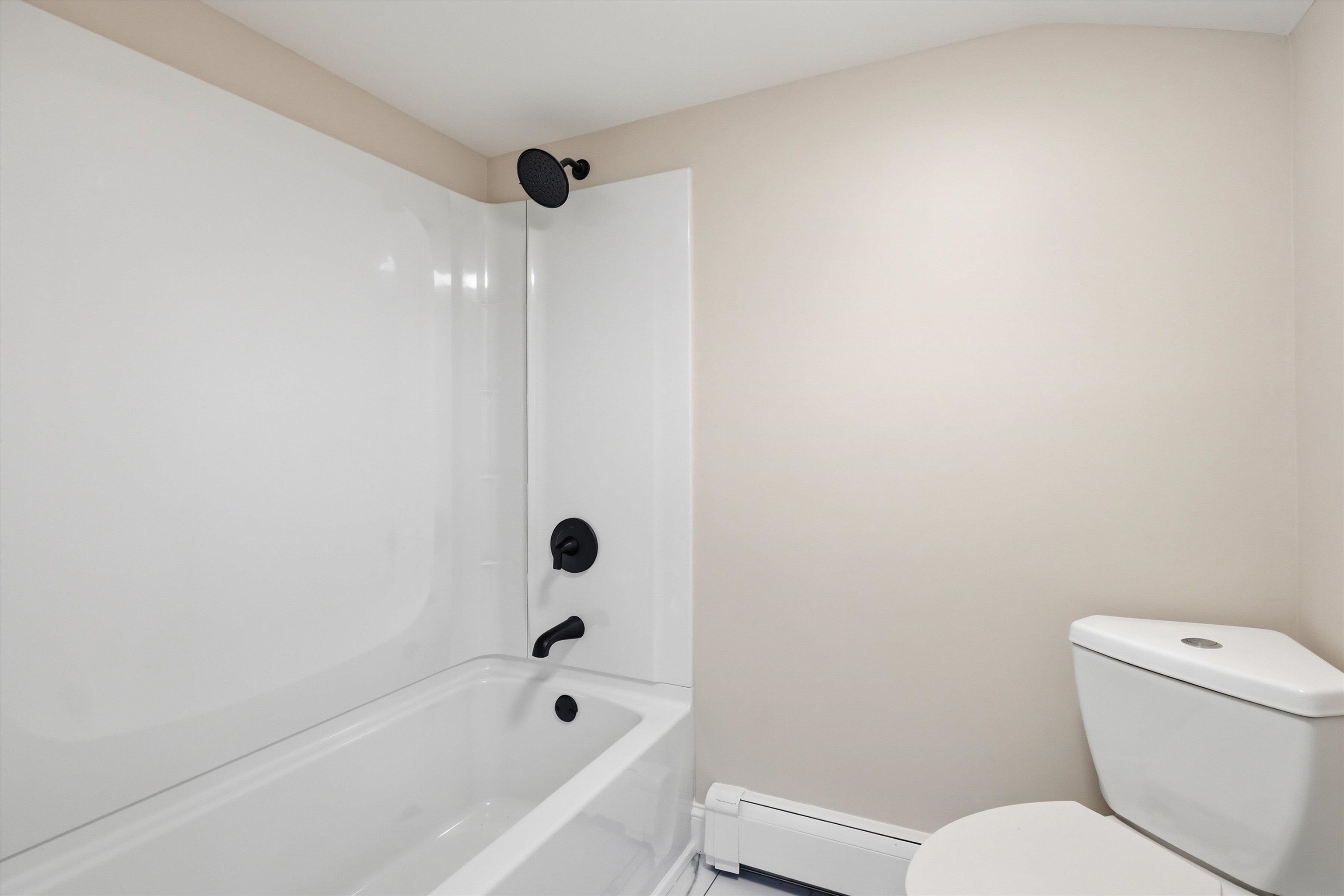 293 Lawrence Road Salem, NH 03079 - Photo 30 of 41 Gallery Image 30