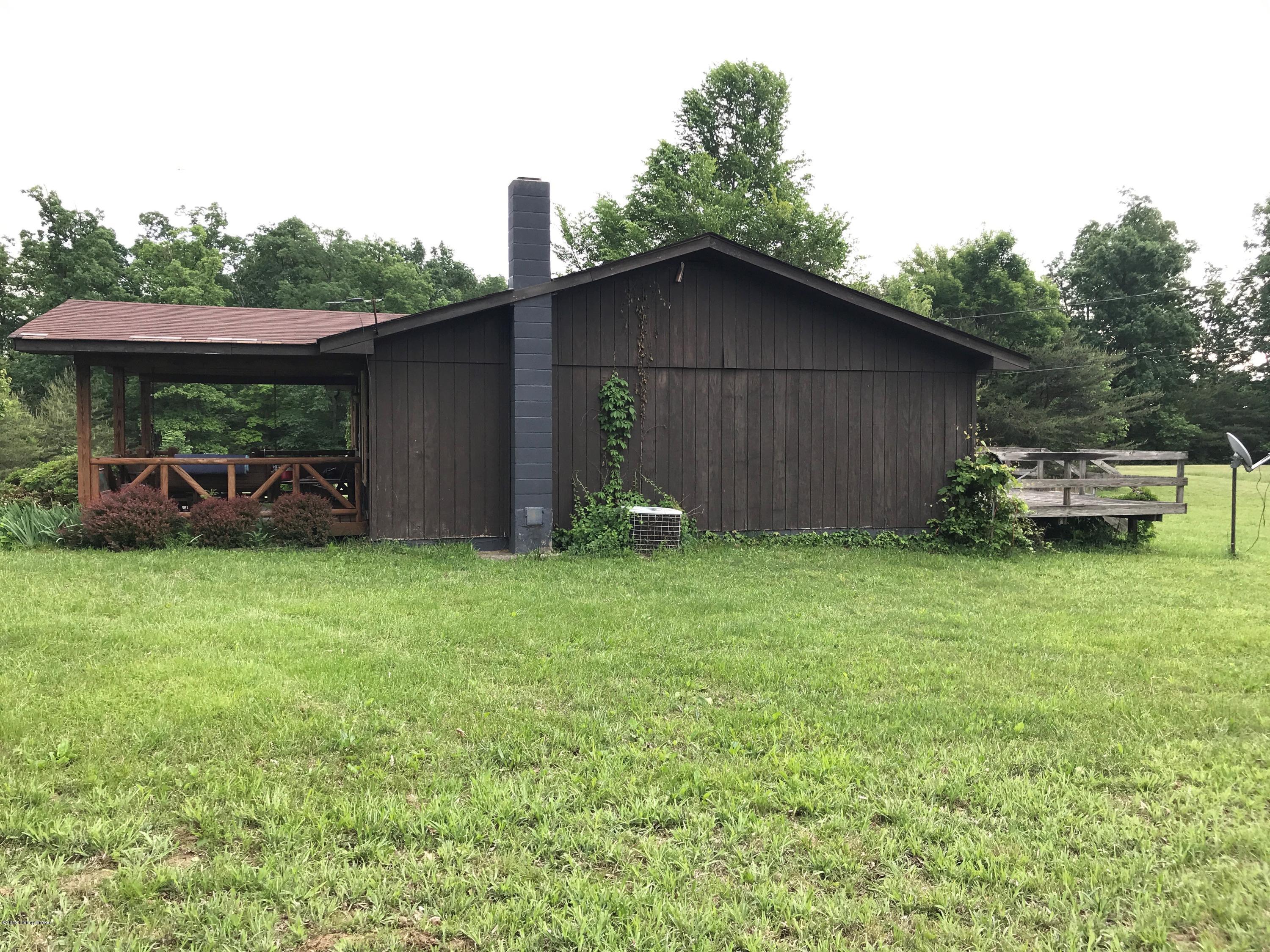 806 Old Davis Road Shepherdsville, KY 40165 - Photo 3 of 12 803 Old Davis Rd 7