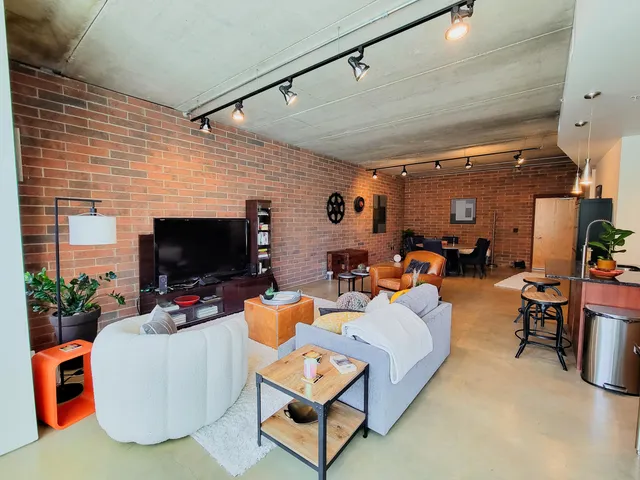 $539,900 | 300 Hamilton Street, Unit 201, Plymouth, MI 48170